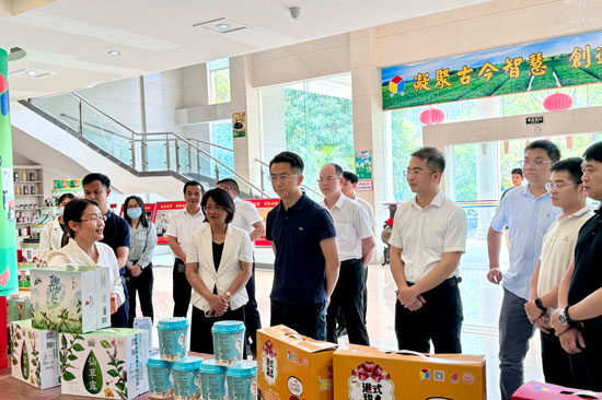 3.“智汇运河·青春同行”考察学习活动--共青团兴业县委员会供图