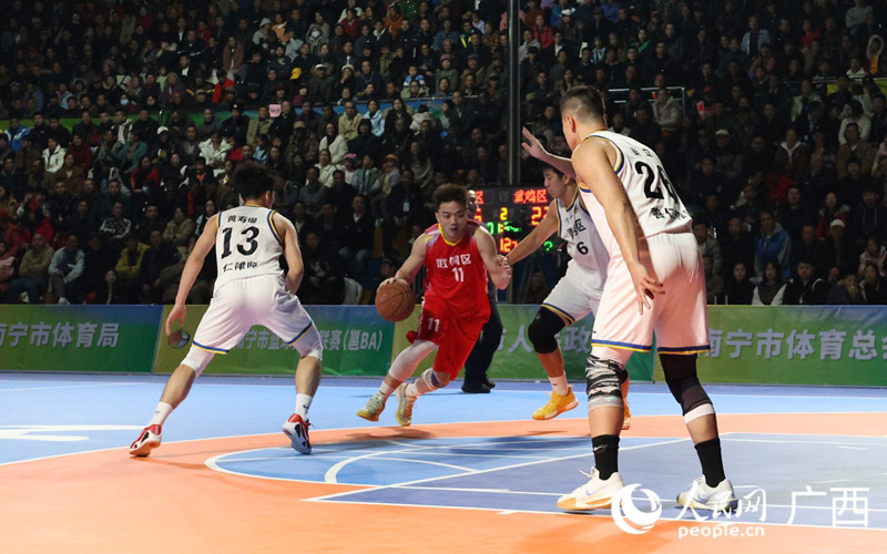 燃爆邕城！万余名观众见证邕BA总决赛首战