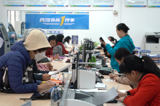 横州市就业惠民培训吸引了众多劳动者参与