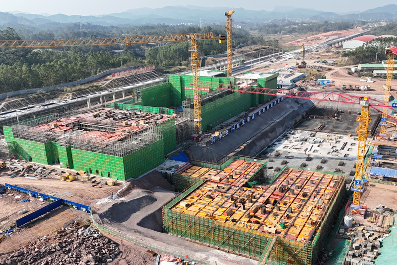 南珠高铁容县南站站房、交通枢纽综合体项目。