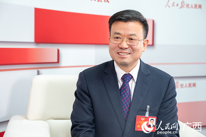 趙君委員接受專訪。人民網記者 嚴立政攝