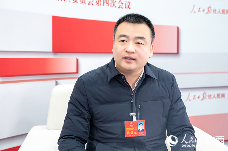 楊正沛代表接受專訪。人民網記者 嚴立政攝