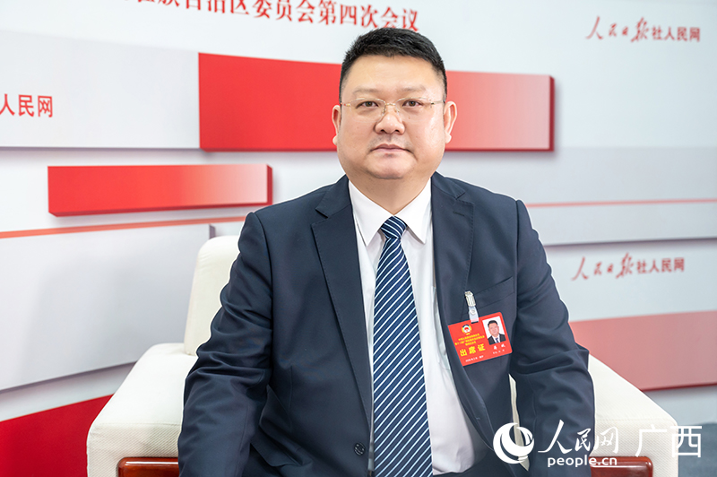 蒋斌委员接受专访。人民网记者 严立政摄