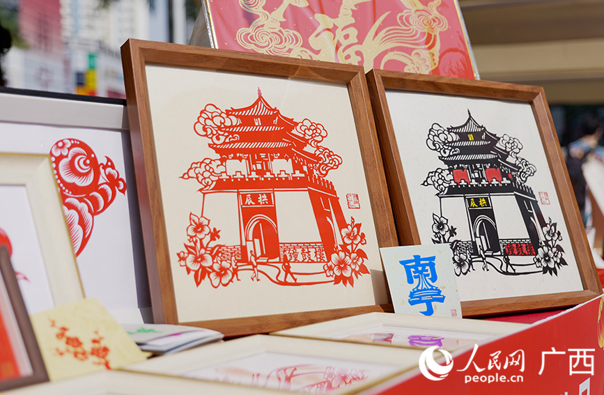 剪纸。人民网 梁章晖摄