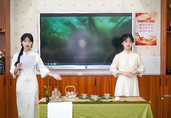 “家乡茶”主题茶艺编创赛。北海职业学院供图