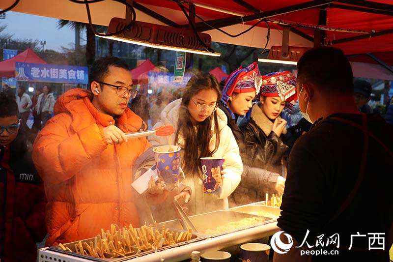 “桂味”美食香氣四溢。人民網 劉璐瑤攝