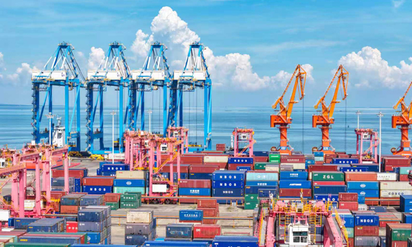 铁山港北暮作业区5号泊位集装箱堆场