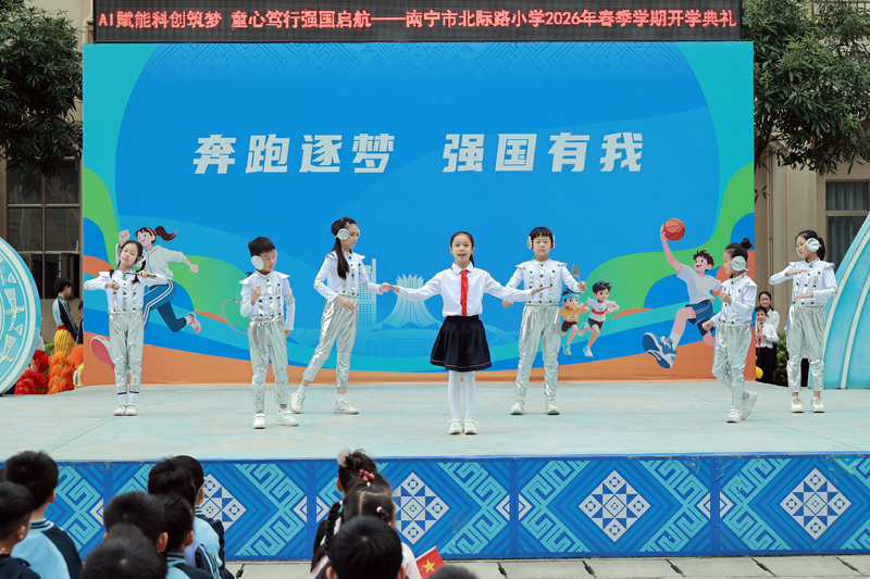 情景劇《AI筑夢·點亮未來》。莫淑雅攝