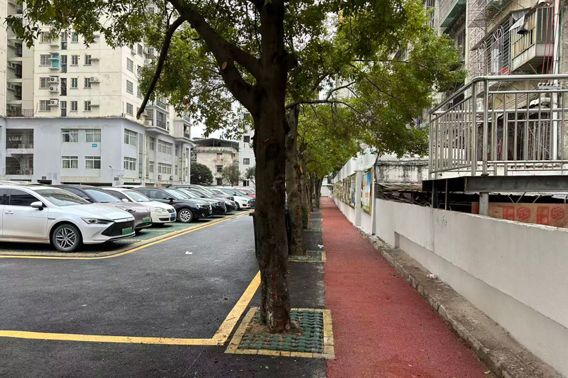 惠农苑小区路面改造后。
