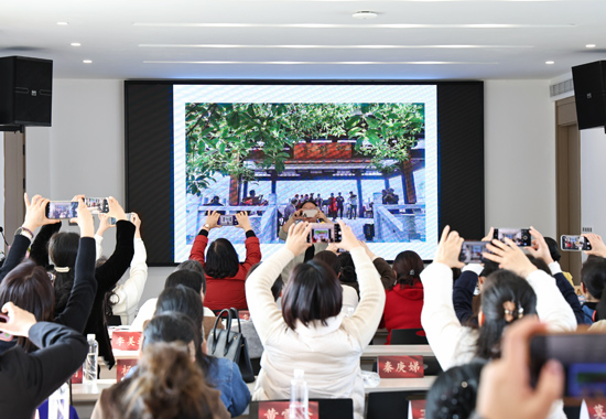 认真学习摄影技巧