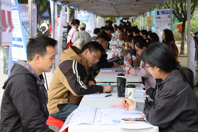 活動現場。柳州市人力資源和社會保障局供圖