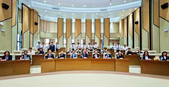 开班仪式现场。欧阳倩摄