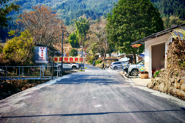 八步区：温泉赋能兴产业文旅融合促振兴(图1)