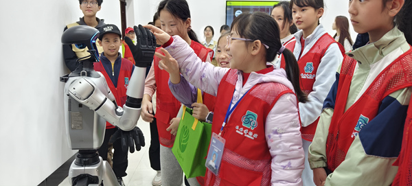 活动现场。伍言锋摄