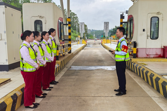 应急演练。陆龙健摄