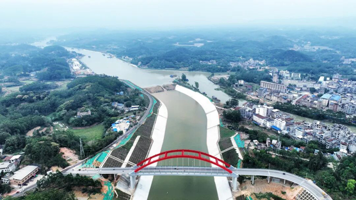 平陆运河南宁段全线顺利通水