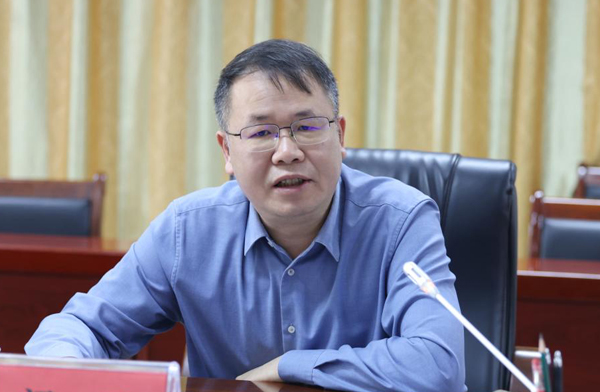 广西职业师范学院副校长梁君讲话。广西职业师范学院供图