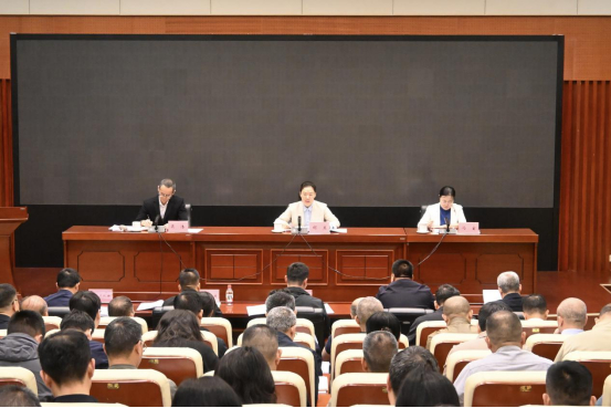 会议现场。柳州市行政审批局供图