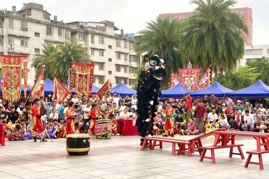狮王争霸赛现场。王军摄