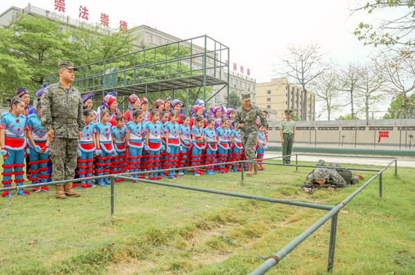 官兵训练成果展示。陈名利摄