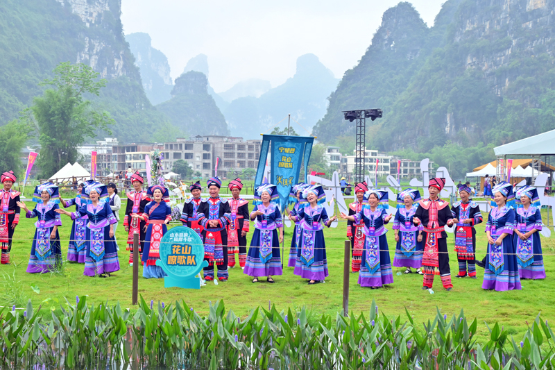 山水回响·隔岸斗歌活动现场。