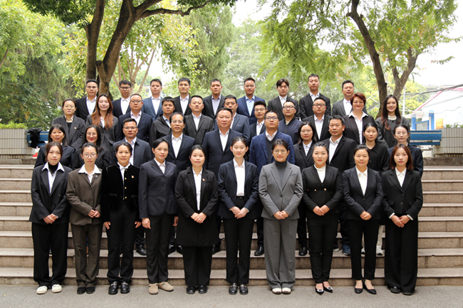 航海工程学院教职工合影。广西交通职业技术学院供图
