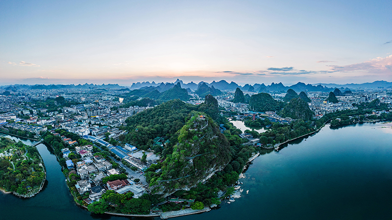 叠彩山景区风光。桂林旅游投资集团有限公司供图