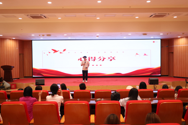主演代表张联宁分享。覃贵悦摄