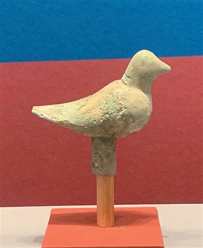 汉代铜鸠杖首