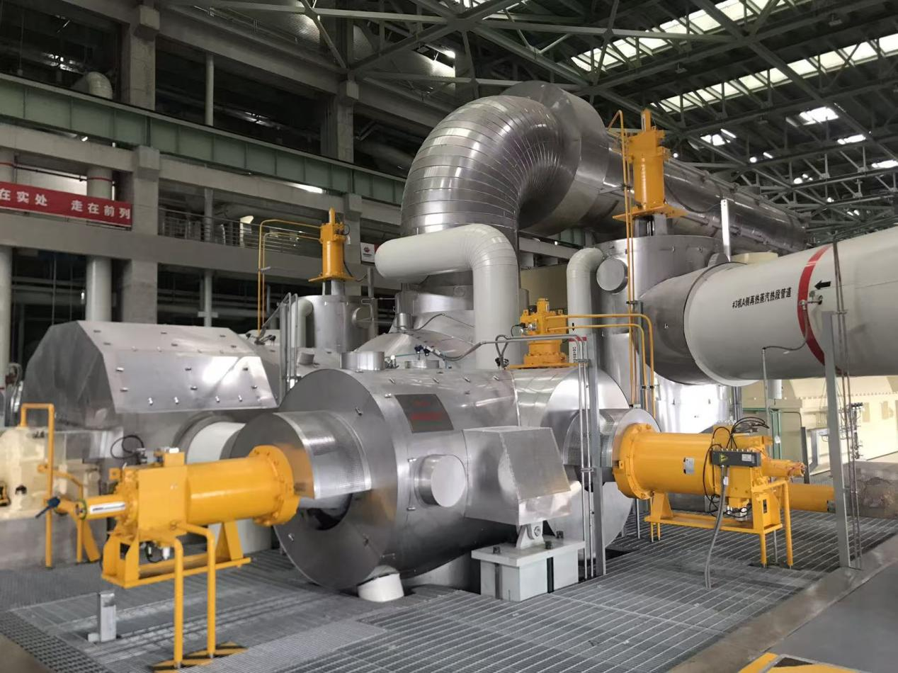 國能廣投北海電廠發電機組。陳潔君攝