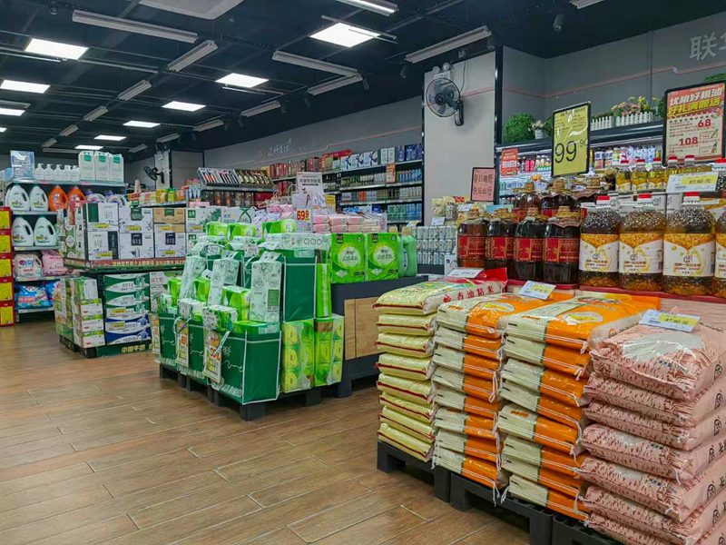 柳州市区商超生活必需品供货充足。广西商务厅供图