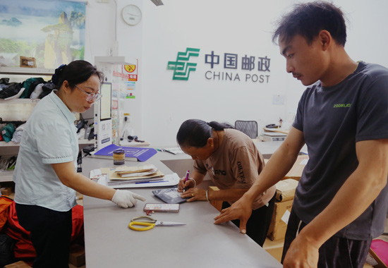 太平村郵政所恢復營業。譚羽翔攝