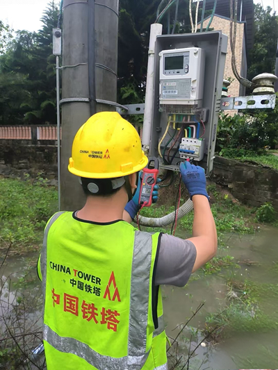 搶險現場。防城港鐵塔供圖