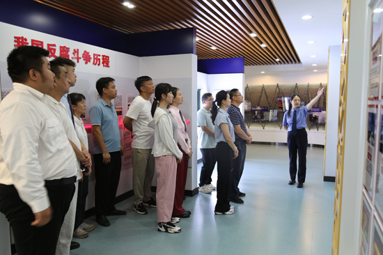 党支部前往上思县廉洁教育基地学习。李青桂摄