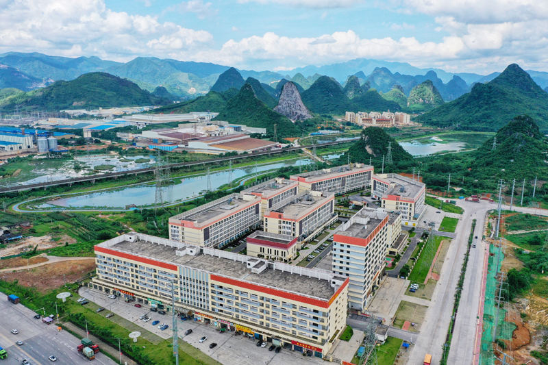 平桂区:一屏中控管全线昔日矿荒变身百亿产业园(图2)