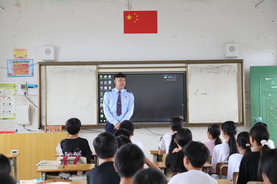 民族团结宣讲。李青桂摄