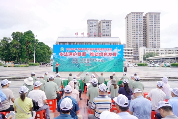 活动现场。吴明江摄