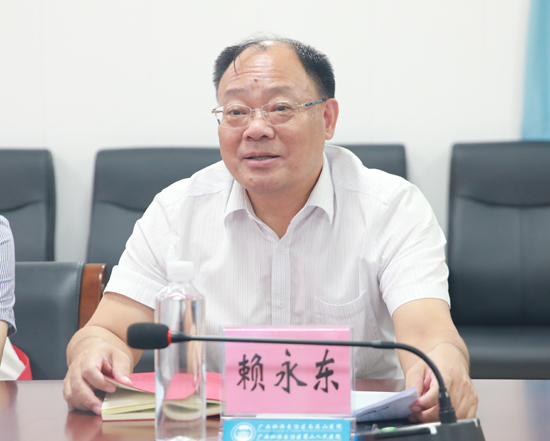 自治區醫保局黨組成員、副局長、二級巡視員賴永東講話
