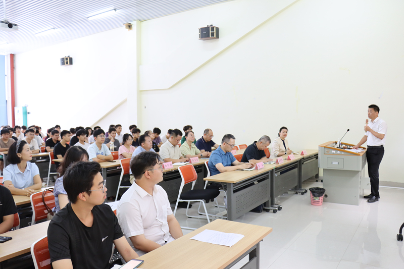 活动现场。柳州市人力资源和社会保障局供图
