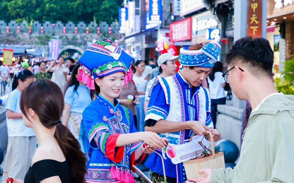 冰鮮荔枝派送。主辦方供圖