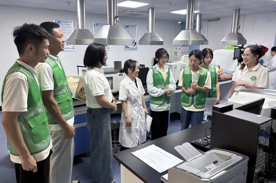 在横州市综合检验检测中心学习茉莉花茶检测前沿技术