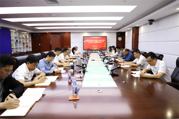 专题学习研讨会。陆鑫摄