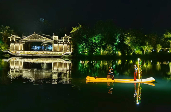 明仕翠湖夜景。主办方供图