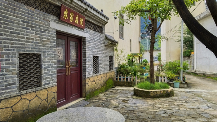 别致的农家庭院。德保县委宣传部供图