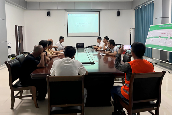 养护施工安全培训。李历民摄