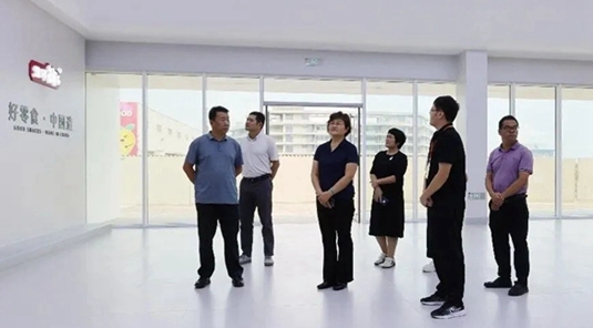 跨越山海尋根脈 山水之間見情懷