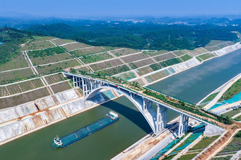 俯瞰生态廊桥。平陆运河集团供图