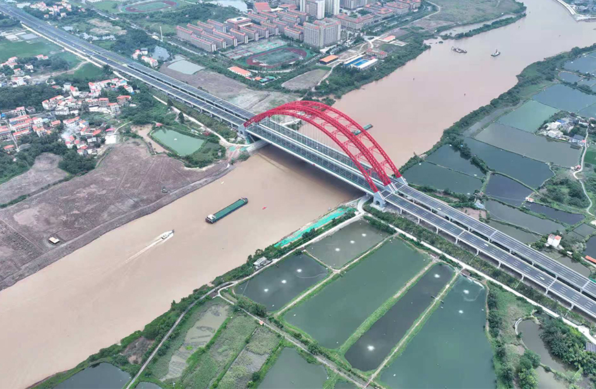 平陆运河实船试验。平陆运河集团供图