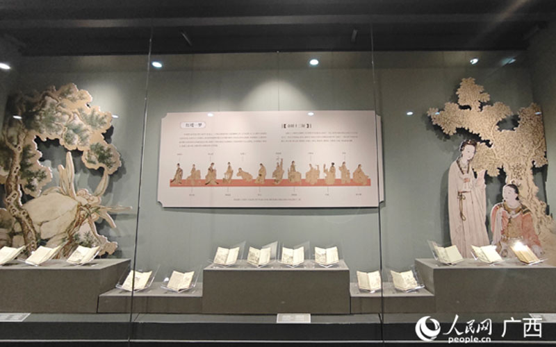 “众生相——馆藏古籍与瓷器中的文学人物图像”展览开展