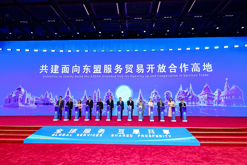 “共建面向东盟服务贸易开放合作高地”启动。广西商务厅供图